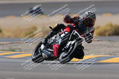 media/Oct-08-2022-SoCal Trackdays (Sat) [[1fc3beec89]]/Turn 14 (1050am)/